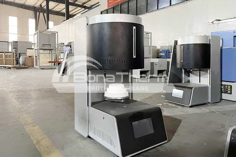 A European Ceramics Institute Purchases an Automatic Programmable Vacuum Porcelain Furnace