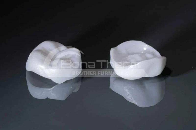 Learn About Dentures Made of Ceramic Materials